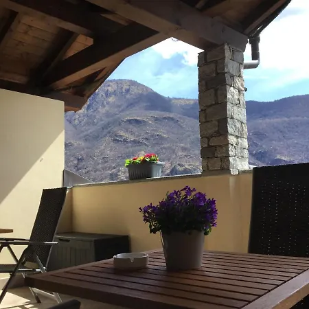 La Cruna Delago Bed & Breakfast *